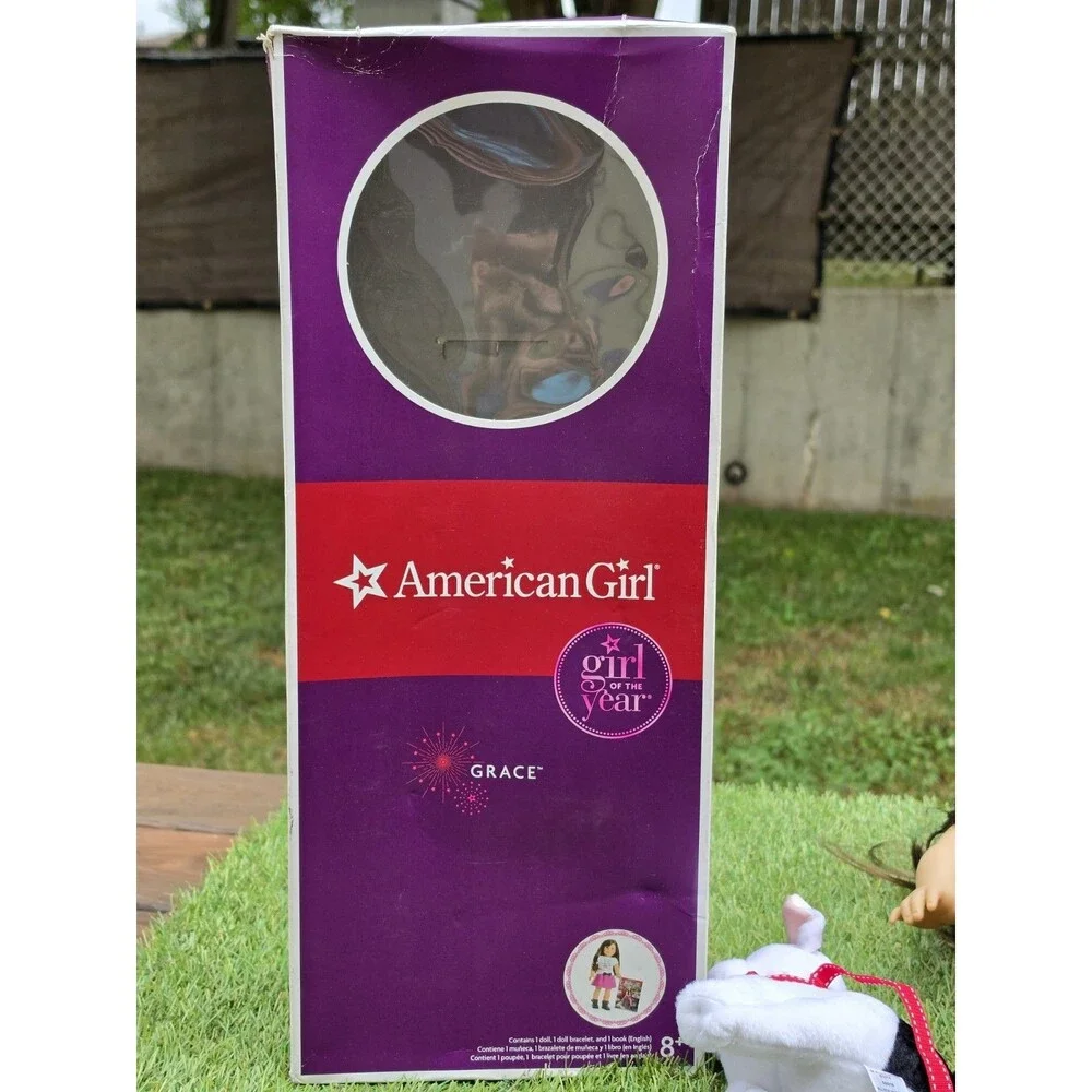American Girl 2015 Grace Doll With Original Outfit + Hat + French Bulldog In Box